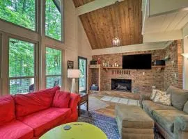 Spacious Cabin - 4 Mi to Blue Ridge Parkway!