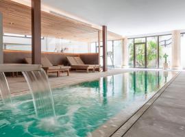 Ynaira hotel & Spa，位于阿瑞安妮的酒店