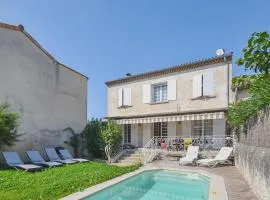 Awesome Home In Tulette With Wifi