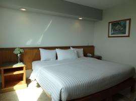 Hotel Amberes，位于克雷塔罗的酒店