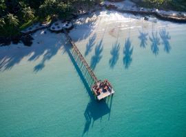 库德岛天然海滩度假酒店，位于库德岛的度假村