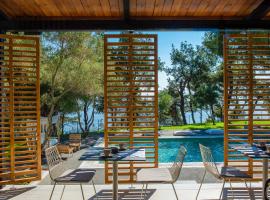 Elies 33 Bio Retreat，位于阿菲托斯的酒店