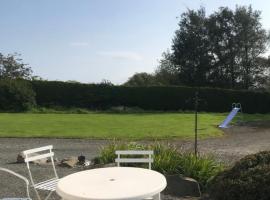 Ballyginny Cottage，位于Maghera的酒店