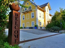 Villa Komposch - adults only，位于赖弗尼茨的海滩短租房
