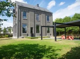 Spacious Retreat in Denée