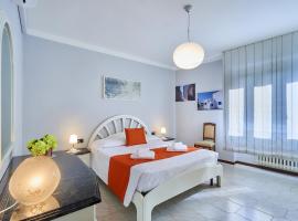 Apartment Varenna Dream，位于瓦伦纳莫纳斯特罗别墅附近的酒店