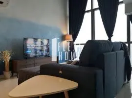 Pinnacle PJ, Romantic City View, 1-4 Guests Designed Duplex Home by Flexihome-MY