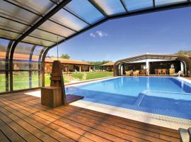 Resort Natura，位于楼尔的酒店