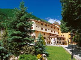 利奥酒店，位于莱奥内萨的酒店