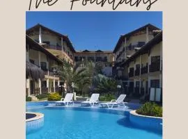 THE FOUNTAINS 110 - Apartamento em lindo condomínio pé na areia da Praia das Fontes em Beberibe - CE