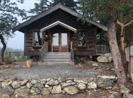 Little Refuge in town，位于Orcas Island - ESD附近的酒店