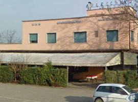 阿莱基诺酒店，位于圣彼得罗-泰尔梅堡的酒店