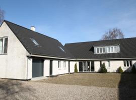 Stenbrogård，位于Harlev的酒店