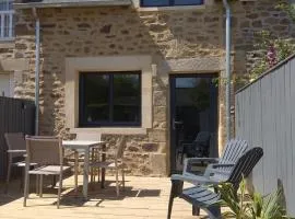 Maison Cosy entre CAP FREHEL et SAINT MALO 1km PLAGE 5min GR34 Wifi Jardin Vélos "CASA OHANA"