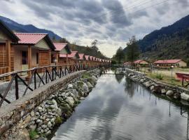 Resort Shivalaya Retreat Manali，位于马拉里的酒店
