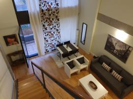 Cozy Loft in Tres Cantos, 20 min to Madrid，位于特雷斯坎多斯的酒店