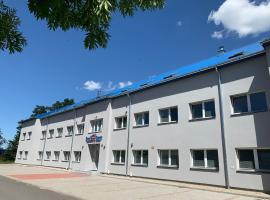 Hotel pracowniczy BED4RENT，位于Szczytnica的酒店