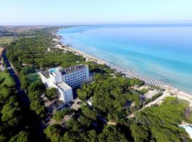 Ecoresort Le Sirene - Caroli Hotels，位于加利波利Baia Verde的酒店