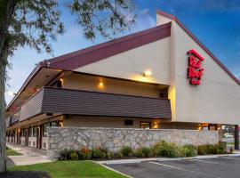 Red Roof Inn Mt Laurel，位于劳雷尔山的酒店