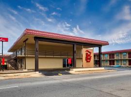 Red Roof Inn Fort Smith Downtown，位于史密斯堡的汽车旅馆