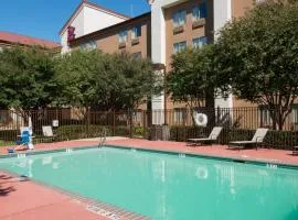 Red Roof Inn PLUS Austin South - Airport