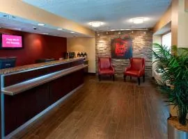 代顿北部机场红屋顶酒店