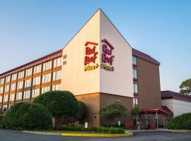 Red Roof Inn PLUS+ Boston - Woburn/ Burlington，位于沃本的酒店