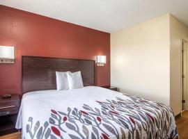 埃尔帕索西红屋顶酒店，位于埃尔帕索的酒店