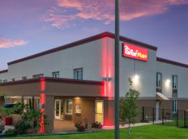 Red Roof Inn PLUS+ Fort Worth - Burleson，位于伯利森的酒店