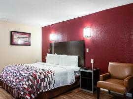 Red Roof Inn Slidell，位于斯莱德尔的酒店