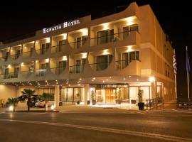 艾格纳提亚城市Spa酒店，位于卡瓦拉的带泳池的酒店
