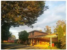 米塔贡白杨汽车旅馆