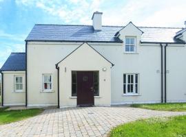 Country View, Holiday Home Dungarvan, Waterford - 3 Bedrooms Sleeps 6，位于邓加文的度假短租房