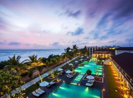 Centara Ceysands Resort & Spa Sri Lanka，位于本托塔的酒店