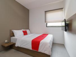 RedDoorz Syariah near Rumah Sakit Medika Dramaga，位于茂物的酒店