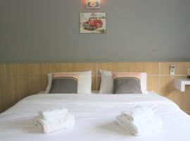 Happiness Garden Hotel，位于帕夭的酒店