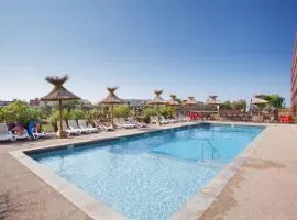  阿达力思塔拉吉雅公寓式酒店