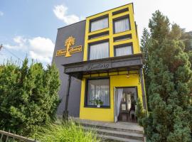 Panzió LEMBERG，位于豪伊杜索博斯洛的酒店