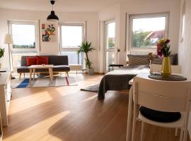 FULL HOUSE Studios - KornhausPremium Apartment - Balkon, WiFi，位于德绍的酒店