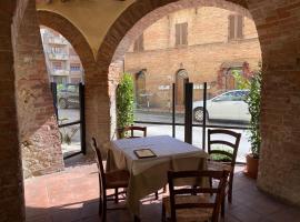 Hotel Le Logge，位于罗西亚的酒店