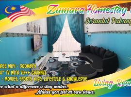 Zumara Homestay Jerantut Pahang，位于而连突的度假短租房
