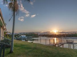 The Jetty House Jervis Bay，位于Myola的度假屋