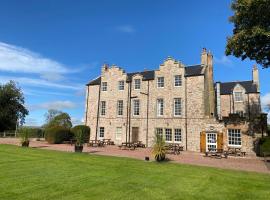 Shieldhill Castle，位于Libberton的酒店