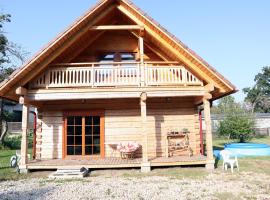 Holiday house with sauna，位于里加的酒店