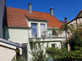 Ferienhaus Am Schildberg，位于Sulzheim的酒店