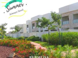 Holiday Home 3 bedroom Seaview，位于拉斯阿尔卡麦的酒店