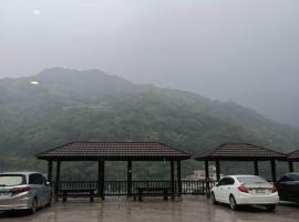 雲鄉溫泉山莊，位于Ho-tso-hsin-ts'un的酒店
