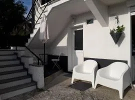 STUDIO coquet Terrasses de Saint Germain