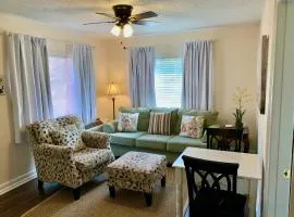 The Flats on Florida St - Super Comfy 2-Bedroom Apartments