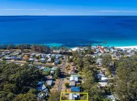 Elaine at Hyams Beach